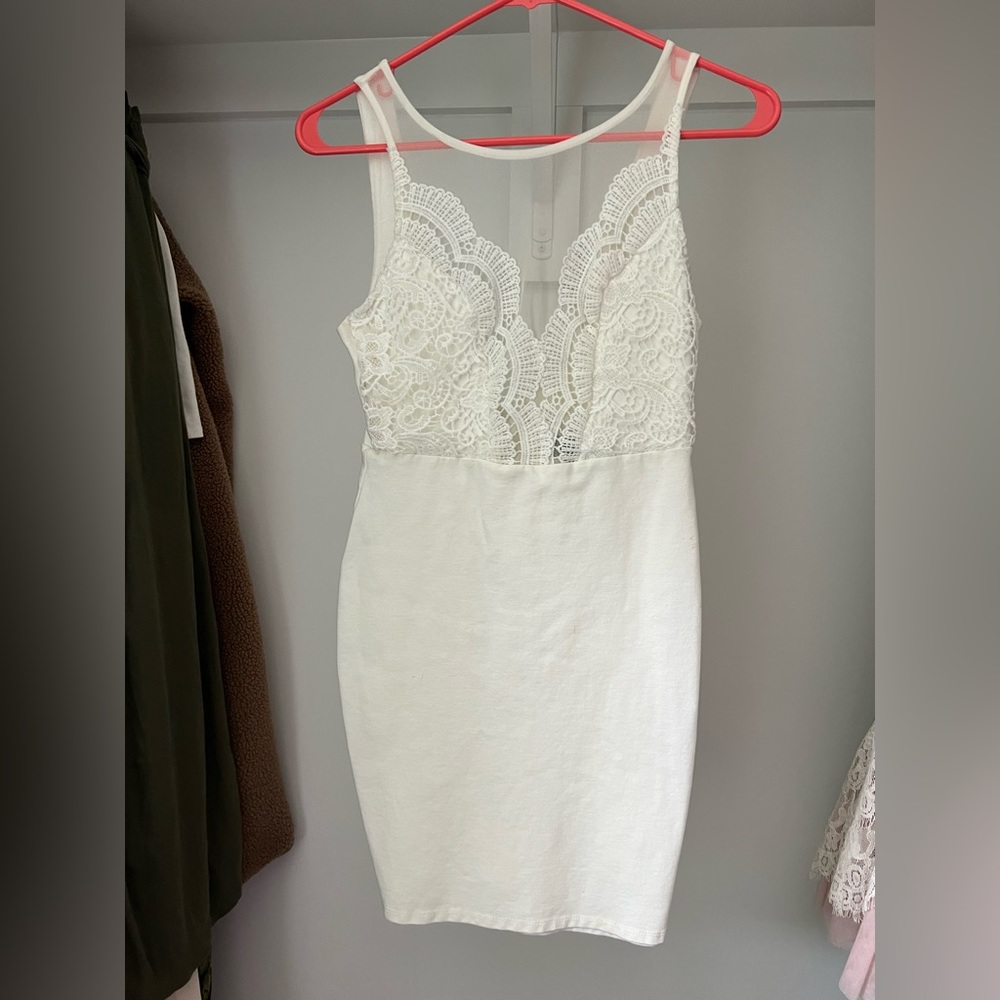 White lace bodycon dresss